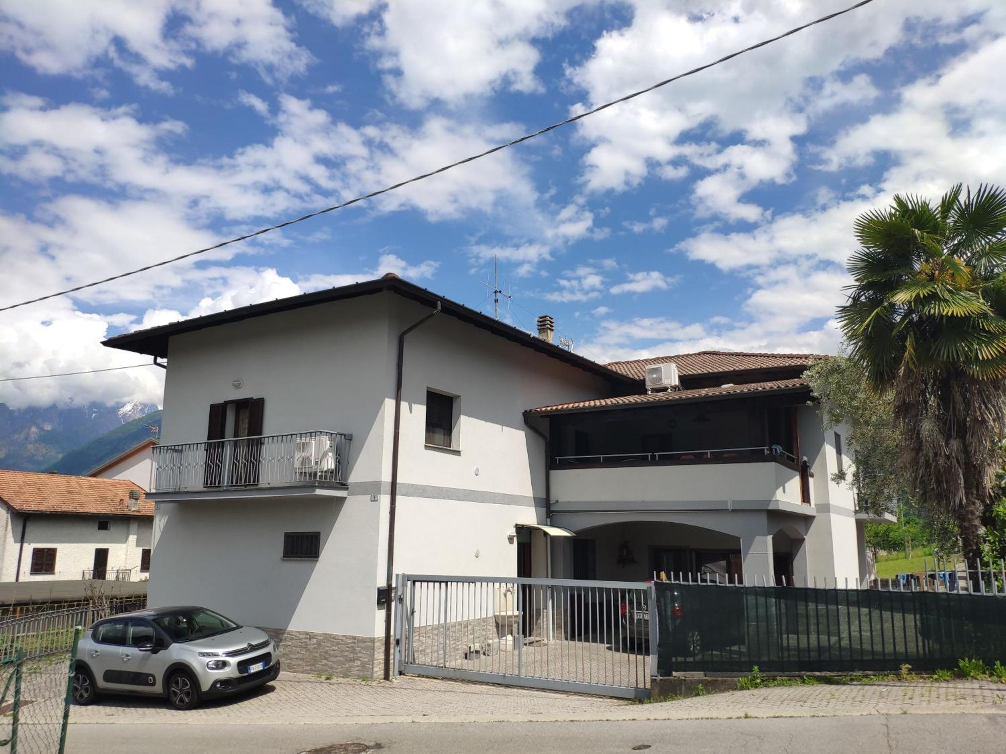 Chiaro House Apartment Colico Luaran gambar